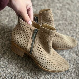 Lucky Brand Tan Ankle Boots